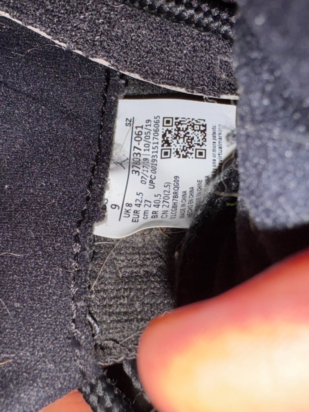 Jordan 11 Bred - Picture 7 of 8